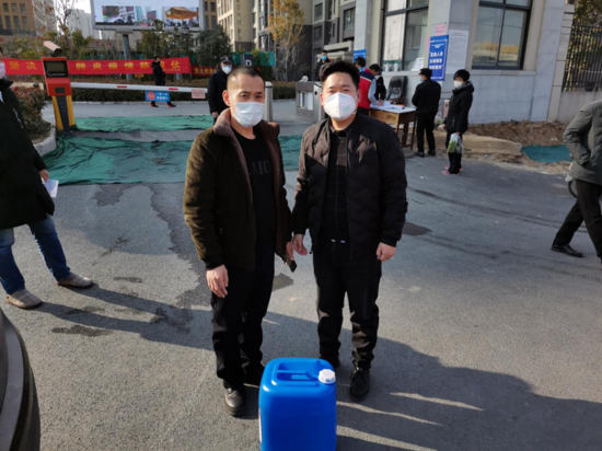 九三学社河南省科学院委员会捐赠消杀药剂支援郑州地区消杀工作